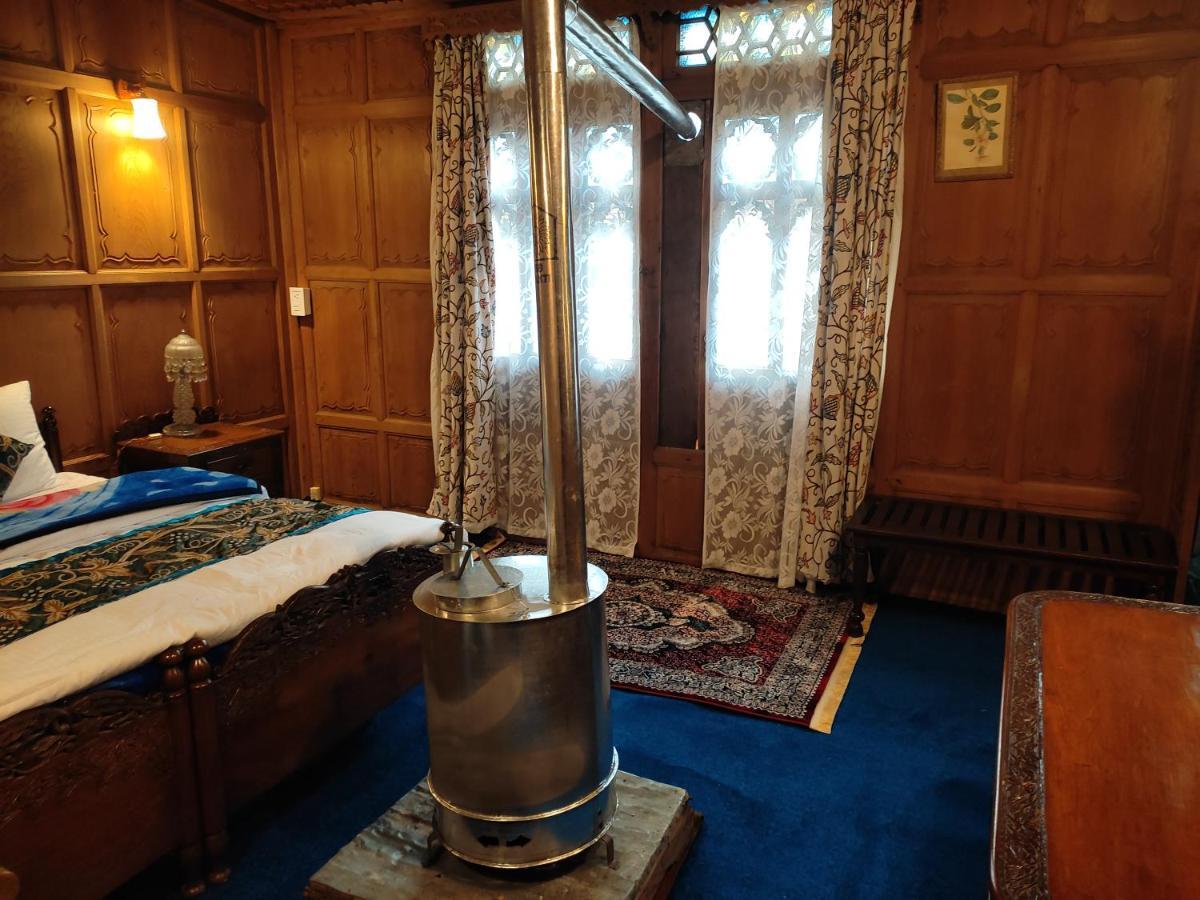 Luxury Scotland Srinagar (Jammu and Kashmir) Bagian luar foto