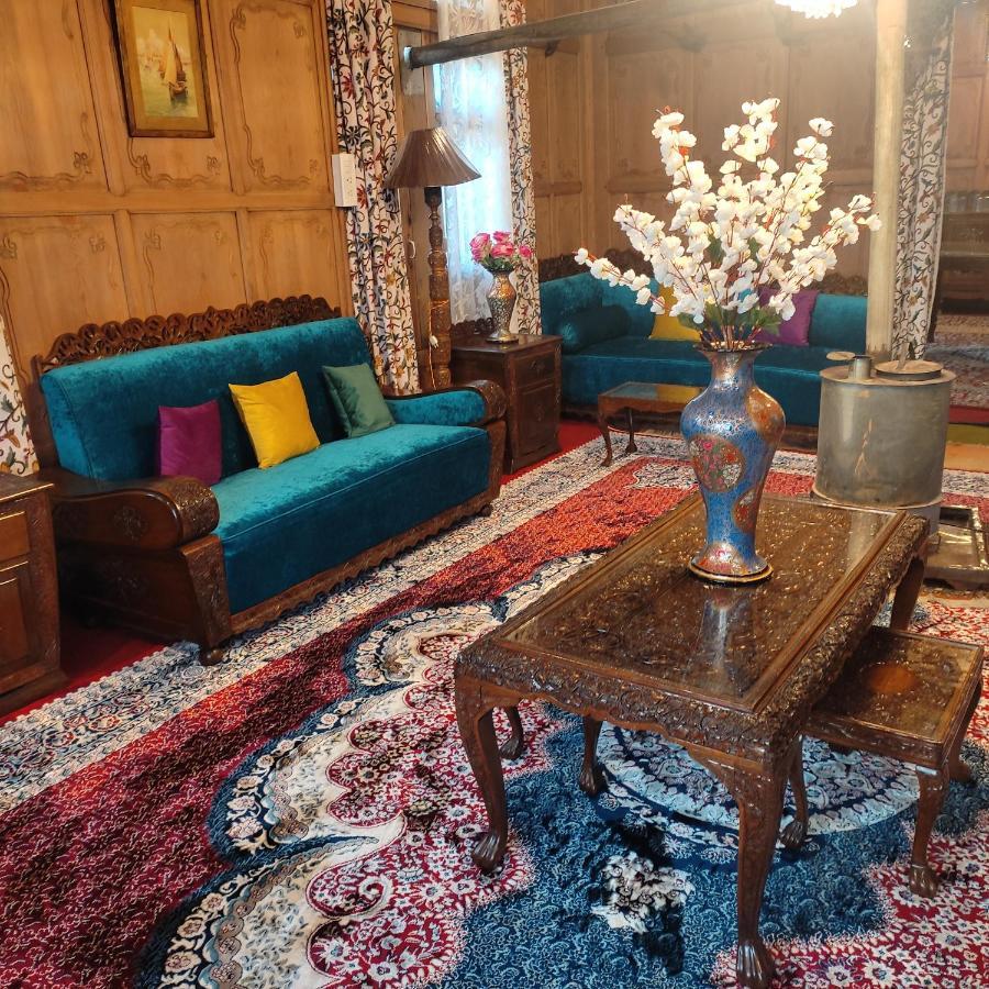 Luxury Scotland Srinagar (Jammu and Kashmir) Bagian luar foto
