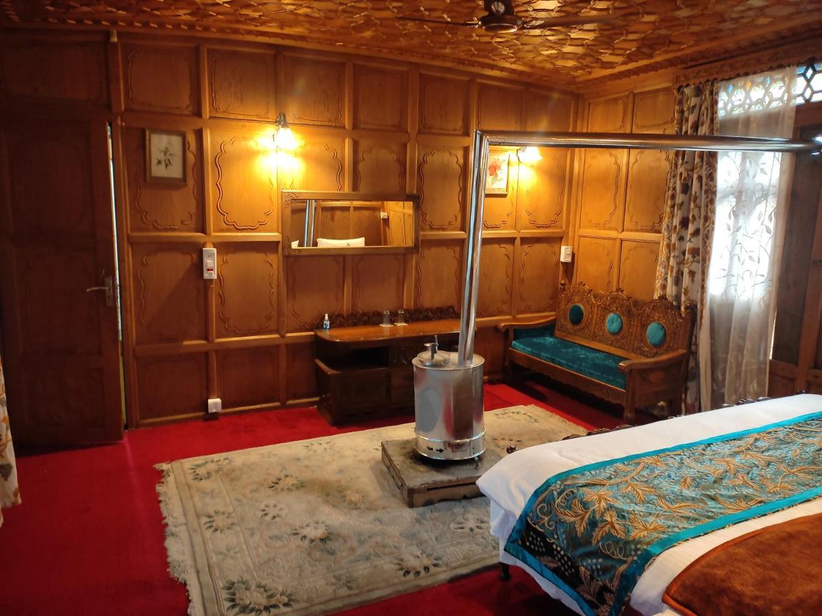 Luxury Scotland Srinagar (Jammu and Kashmir) Bagian luar foto