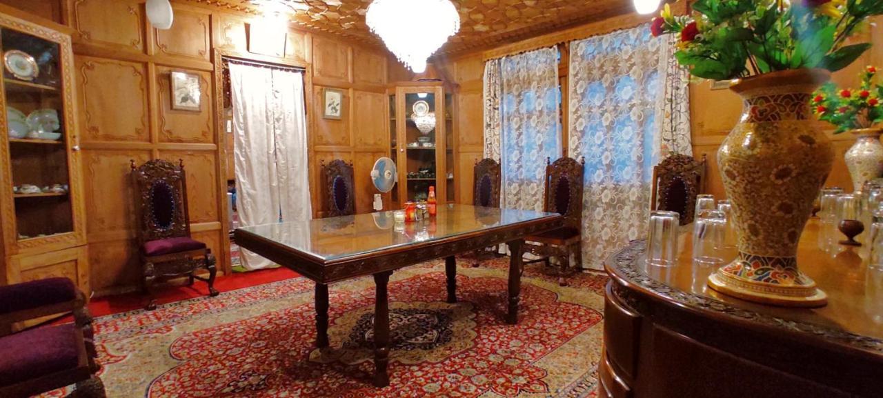 Luxury Scotland Srinagar (Jammu and Kashmir) Bagian luar foto