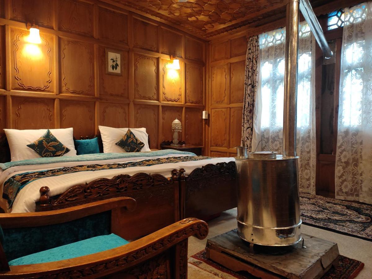 Luxury Scotland Srinagar (Jammu and Kashmir) Bagian luar foto