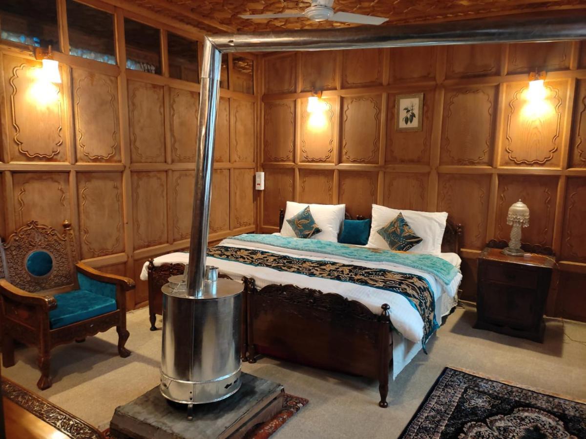 Luxury Scotland Srinagar (Jammu and Kashmir) Bagian luar foto