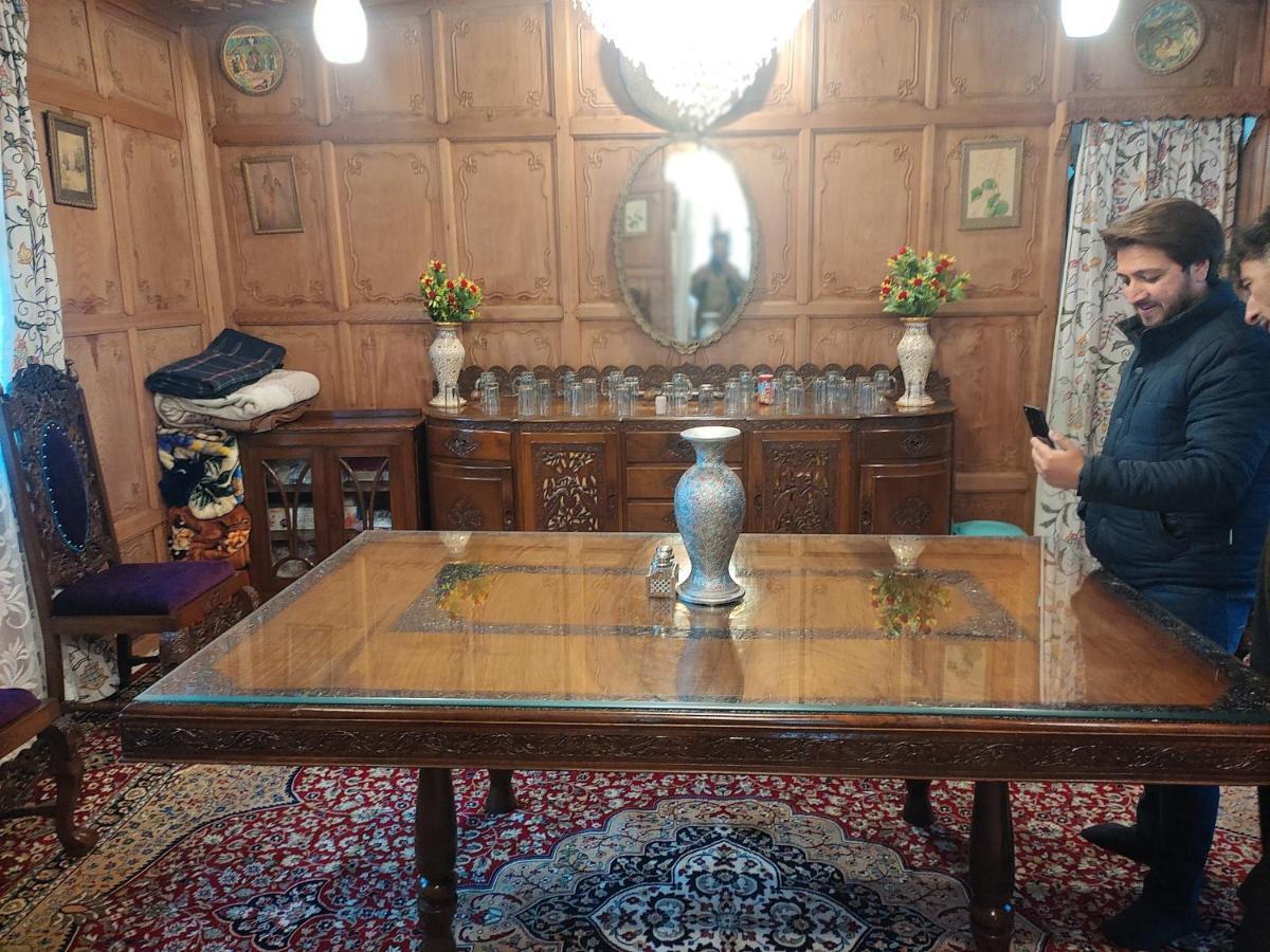 Luxury Scotland Srinagar (Jammu and Kashmir) Bagian luar foto