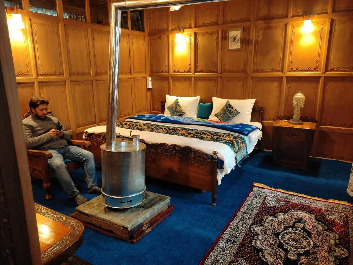 Luxury Scotland Srinagar (Jammu and Kashmir) Bagian luar foto