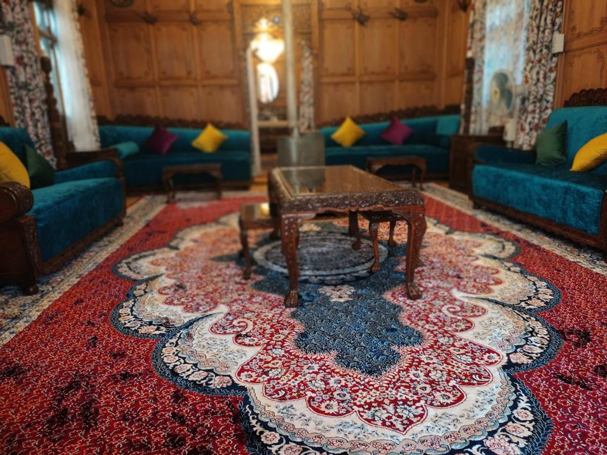 Luxury Scotland Srinagar (Jammu and Kashmir) Bagian luar foto