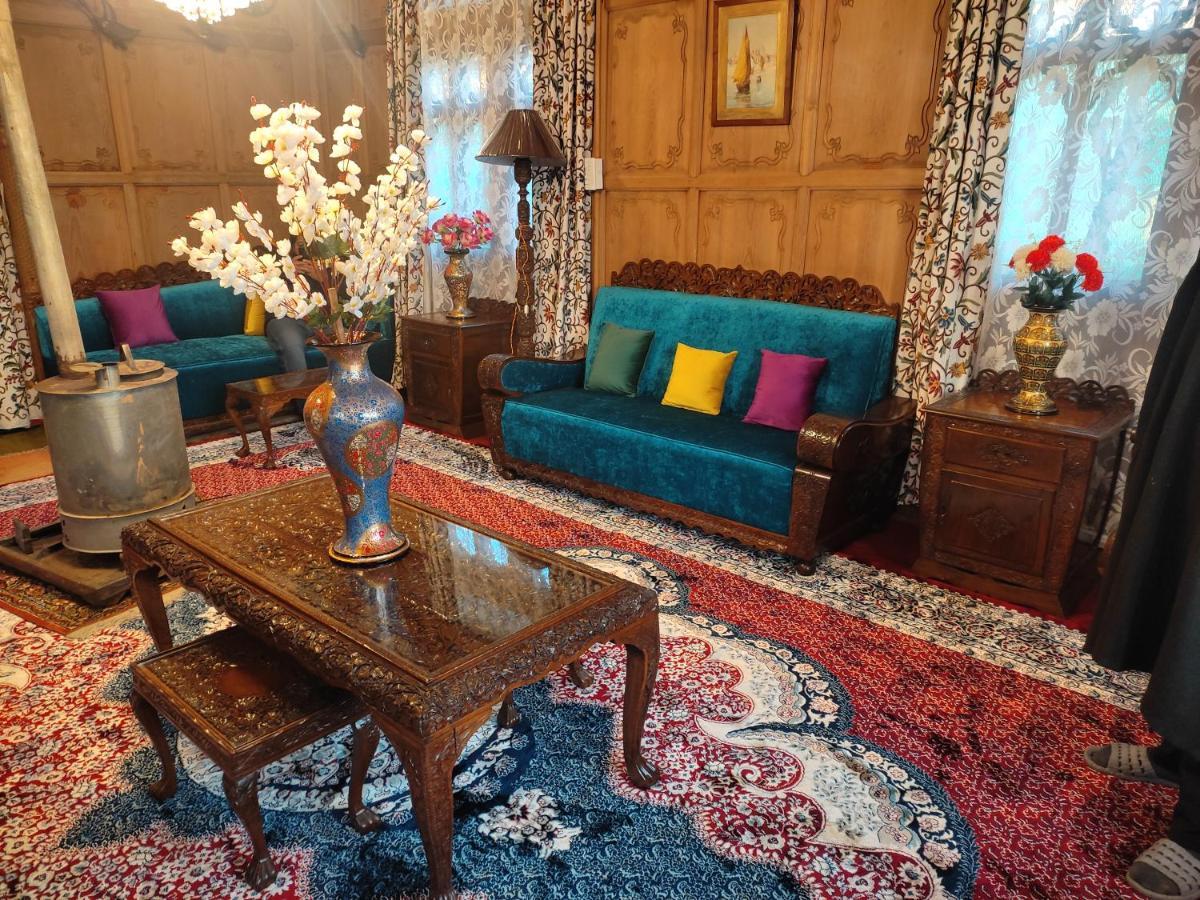 Luxury Scotland Srinagar (Jammu and Kashmir) Bagian luar foto
